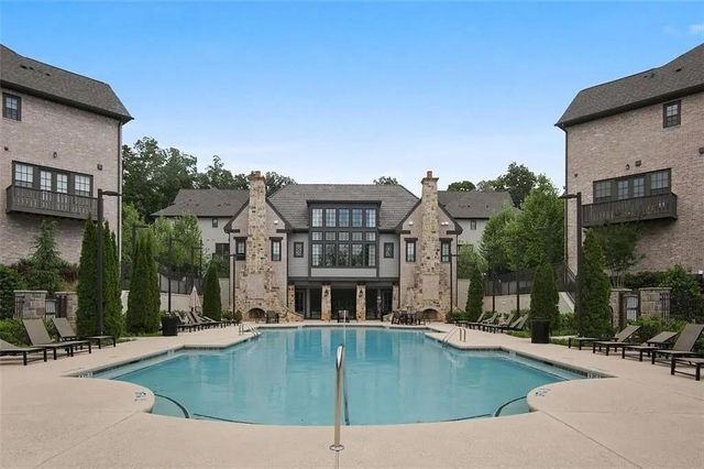 6661 Cadence Boulevard, Sandy Springs, GA 30328