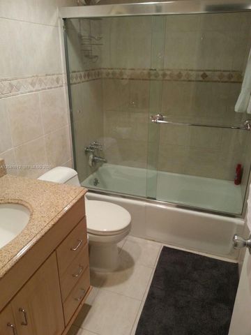 3901 S Ocean Dr 8T, Hollywood, FL 33019
