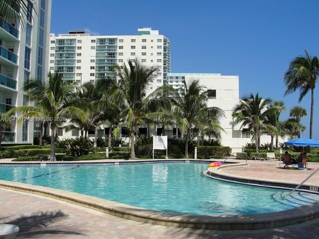3901 S Ocean Dr 8T, Hollywood, FL 33019
