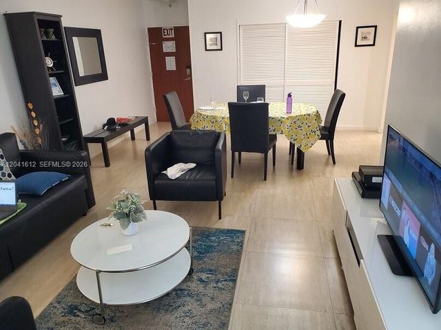 3901 S Ocean Dr 8T, Hollywood, FL 33019