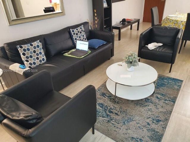 3901 S Ocean Dr 8T, Hollywood, FL 33019
