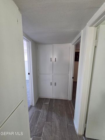 331 CARNIVAL Drive, El Paso, TX 79912