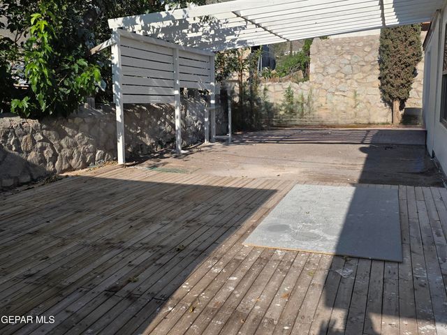 331 CARNIVAL Drive, El Paso, TX 79912