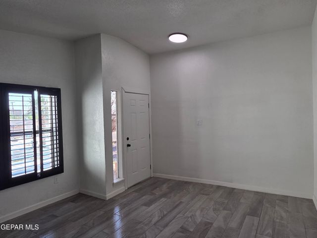 331 CARNIVAL Drive, El Paso, TX 79912