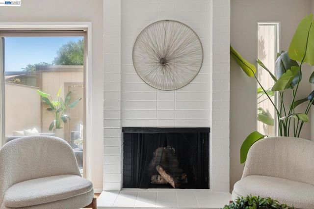 1129 Island Drive, Alameda, CA 94502