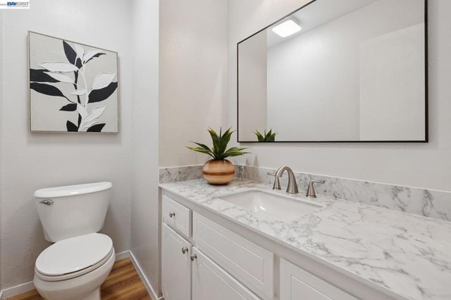 1129 Island Drive, Alameda, CA 94502
