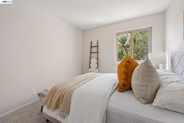 1129 Island Drive, Alameda, CA 94502