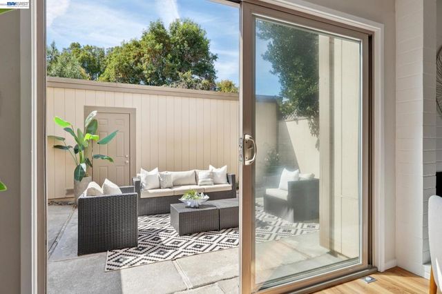1129 Island Drive, Alameda, CA 94502