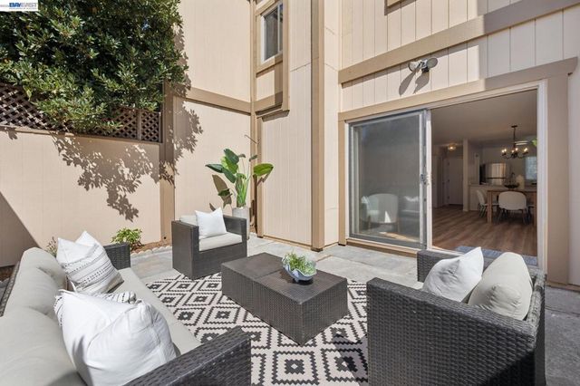 1129 Island Drive, Alameda, CA 94502