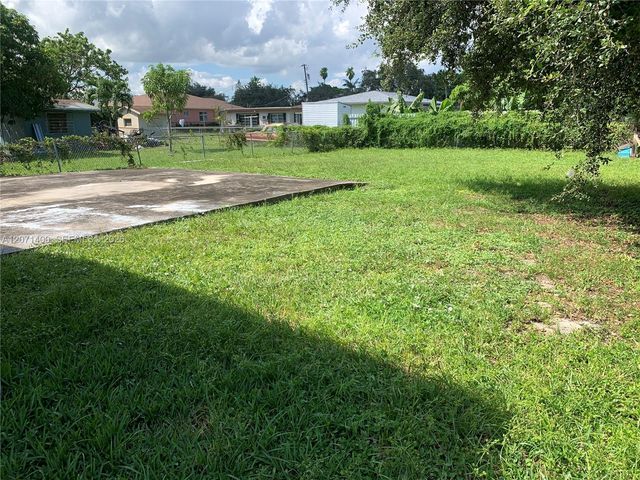 4501 SW 25th Street 0, West Park, FL 33023