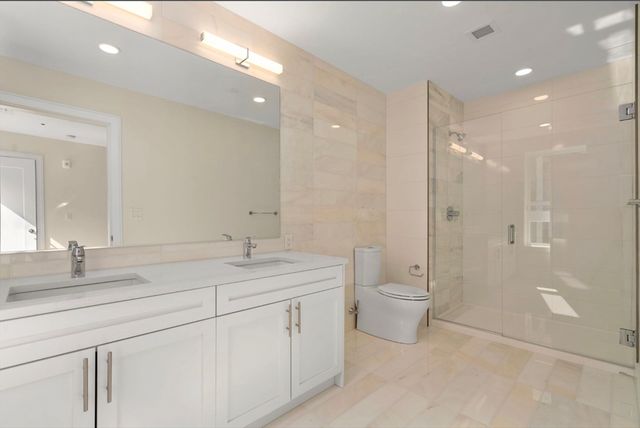 301 Border St. 303, Boston, MA 02128