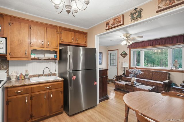 136 N Shore Drive, Wurtsboro, NY 12790