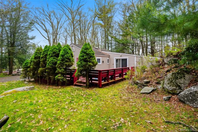 136 N Shore Drive, Wurtsboro, NY 12790