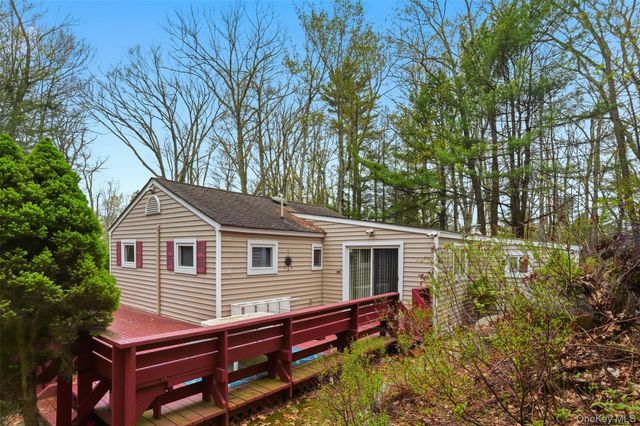 136 N Shore Drive, Wurtsboro, NY 12790