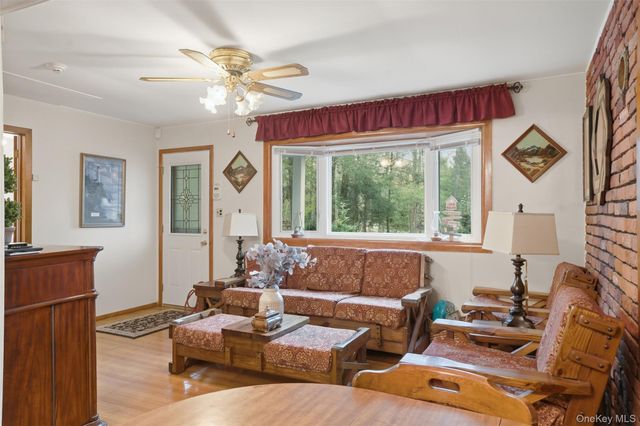 136 N Shore Drive, Wurtsboro, NY 12790