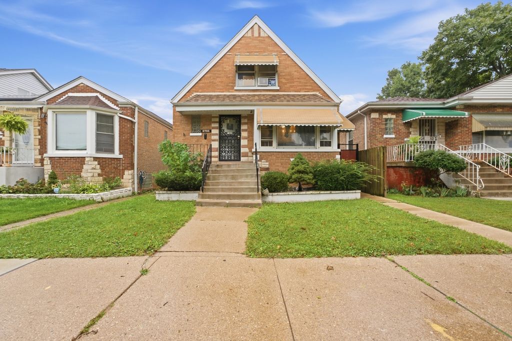 2705 N Menard Avenue, Chicago, IL 60639 — exterior