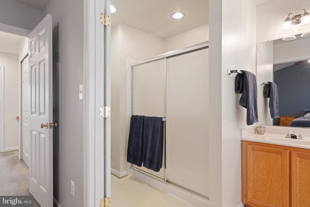 8736 PHIPPS FARM WAY, Manassas, VA 20109