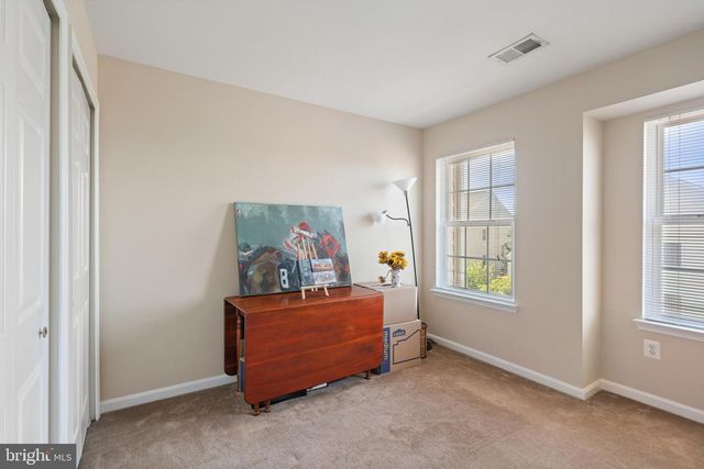 8736 PHIPPS FARM WAY, Manassas, VA 20109