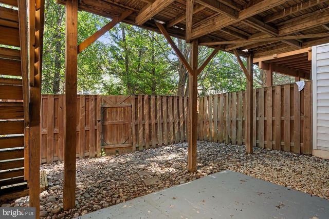 8736 PHIPPS FARM WAY, Manassas, VA 20109