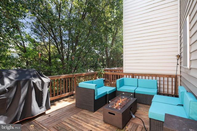 8736 PHIPPS FARM WAY, Manassas, VA 20109