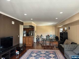390 Gorge Road 301, Cliffside Park, NJ 07010