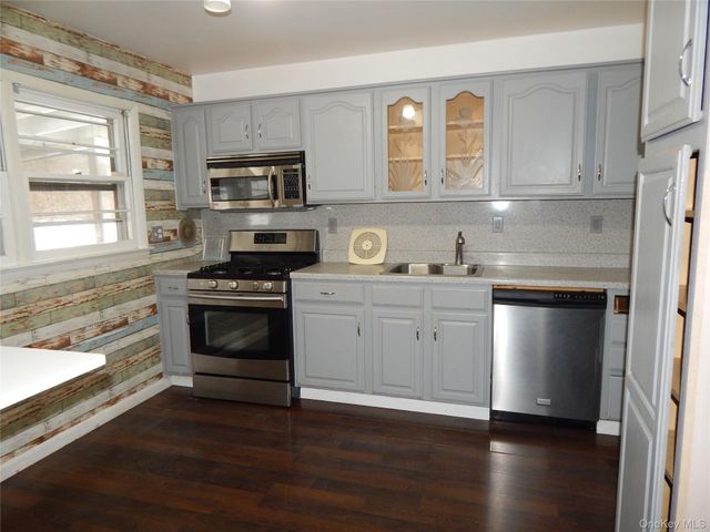 29 Howard Drive, Middletown, NY 10941