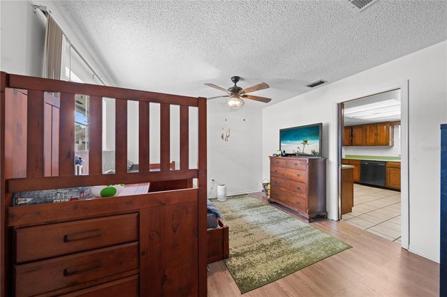 6570 BAY SHORE DRIVE, St Cloud, FL 34771