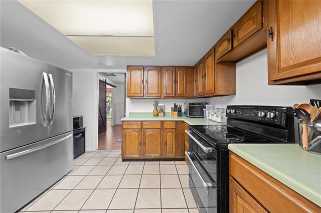 6570 BAY SHORE DRIVE, St Cloud, FL 34771