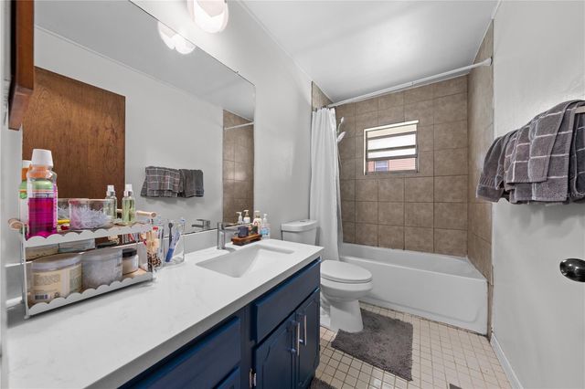 6570 BAY SHORE DRIVE, St Cloud, FL 34771