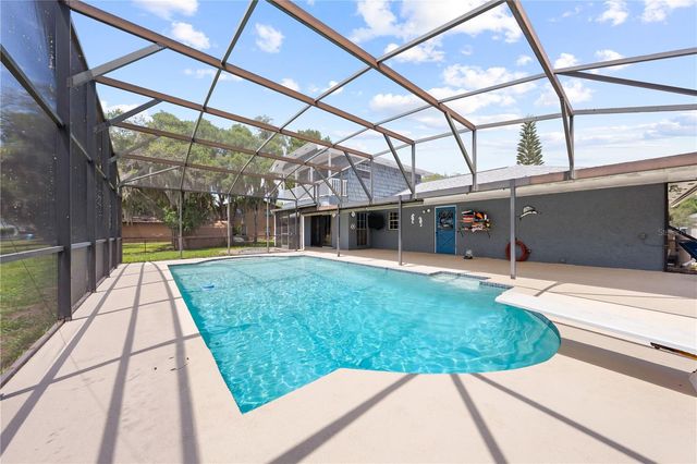 6570 BAY SHORE DRIVE, St Cloud, FL 34771