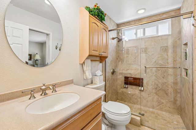 960 Concord Ct., Vista, CA 92081