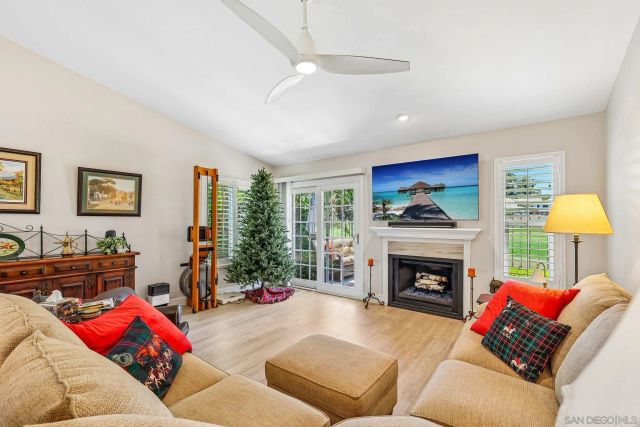 960 Concord Ct., Vista, CA 92081