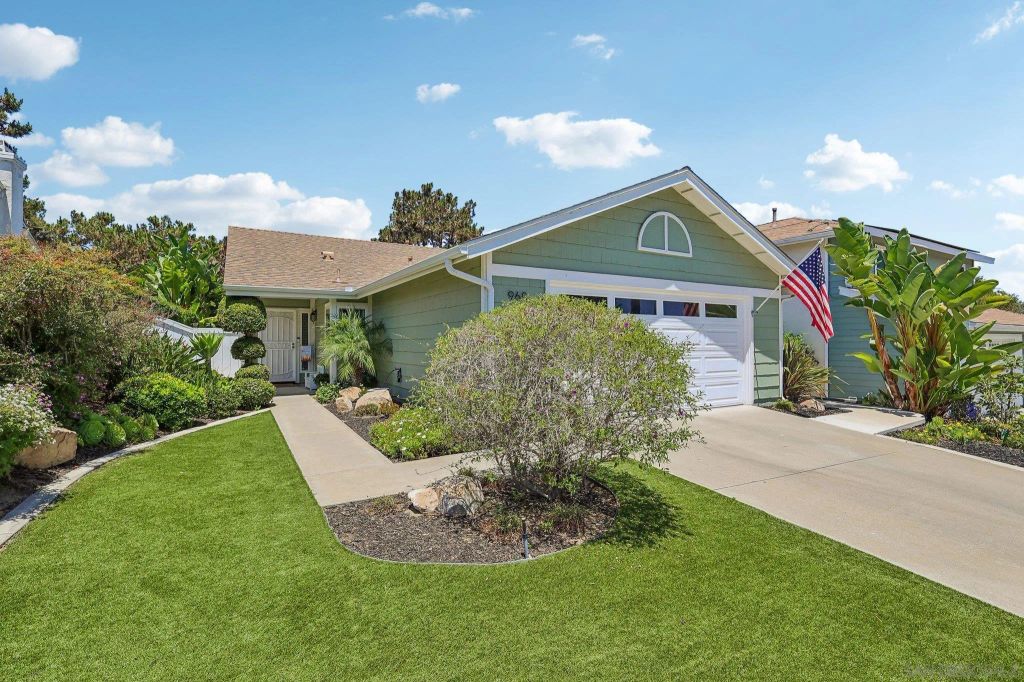 960 Concord Ct., Vista, CA 92081