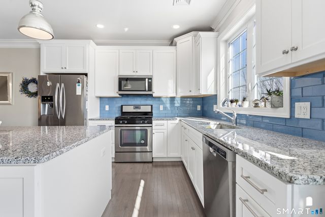 23 Putnam Lane 23, Danbury, CT 06810