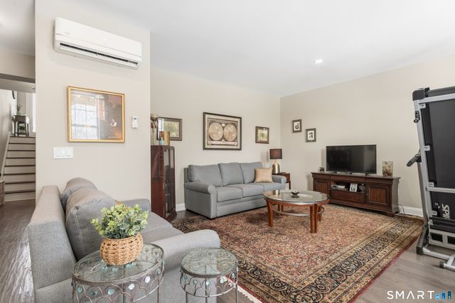 23 Putnam Lane 23, Danbury, CT 06810