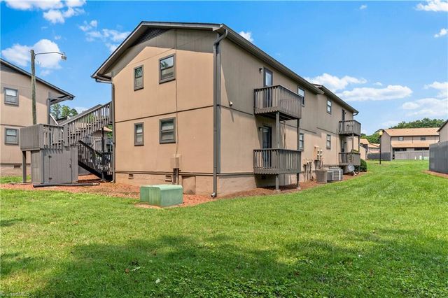 150 Vista Circle D, Winston-salem, NC 27106