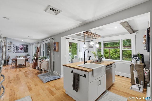 64 Risley Road, Vernon, CT 06066