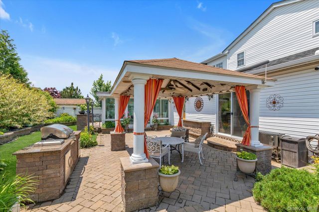 525 11th Street, Cedarhurst, NY 11516