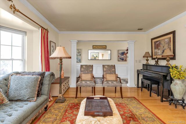 525 11th Street, Cedarhurst, NY 11516