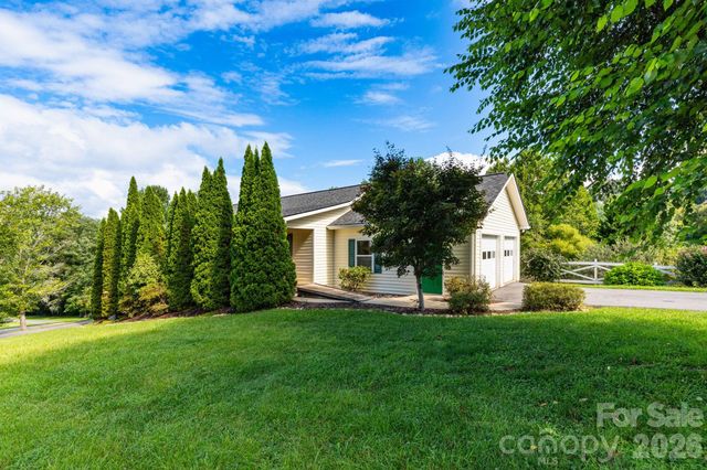 73 Ridge Brook Drive, Weaverville, NC 28787