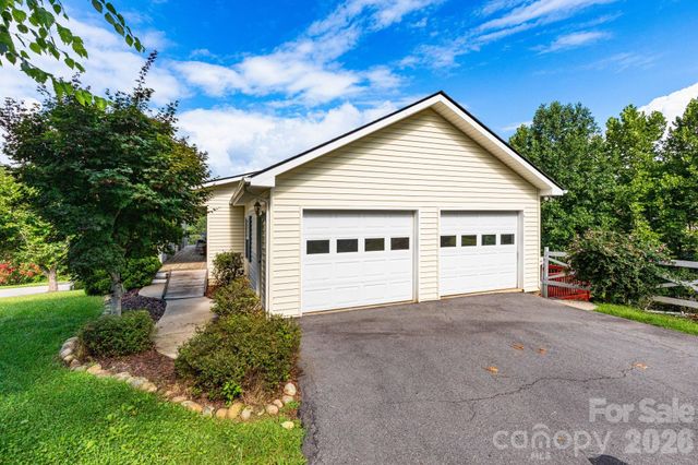 73 Ridge Brook Drive, Weaverville, NC 28787