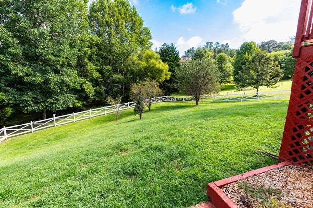 73 Ridge Brook Drive, Weaverville, NC 28787