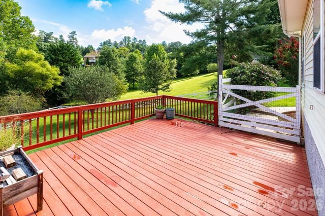 73 Ridge Brook Drive, Weaverville, NC 28787