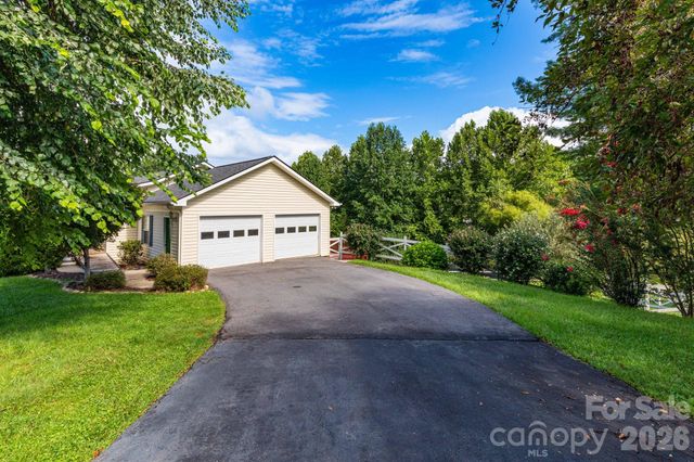 73 Ridge Brook Drive, Weaverville, NC 28787