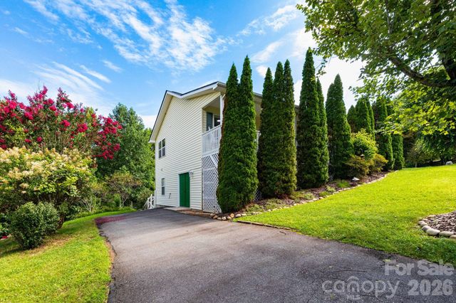 73 Ridge Brook Drive, Weaverville, NC 28787