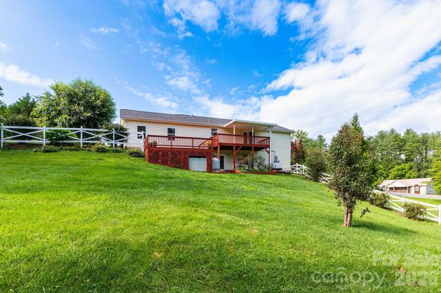 73 Ridge Brook Drive, Weaverville, NC 28787