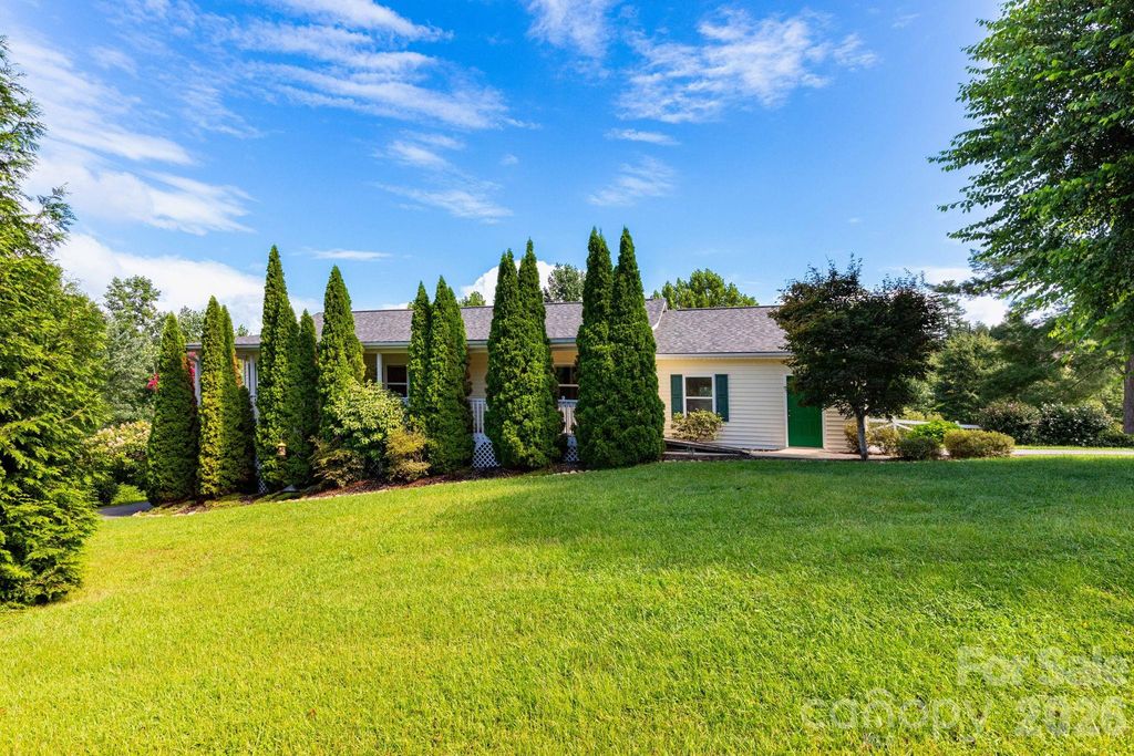 73 Ridge Brook Drive, Weaverville, NC 28787