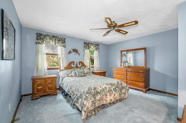 18 South St, Billerica, MA 01821