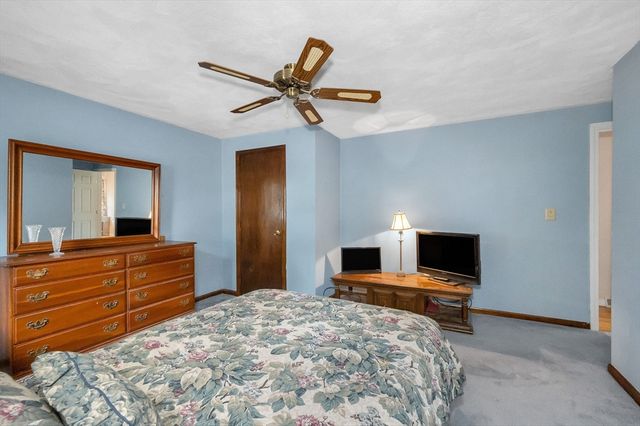 18 South St, Billerica, MA 01821