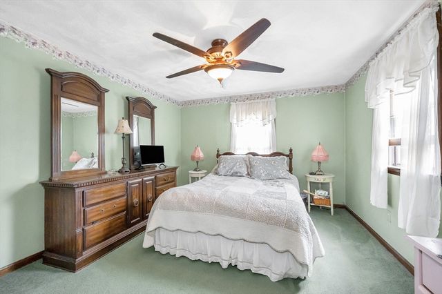 18 South St, Billerica, MA 01821